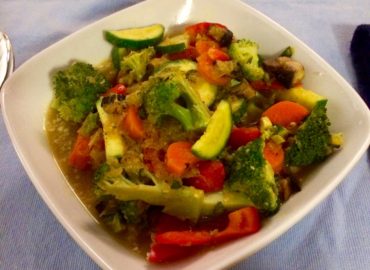 Vegan Curry with Cauliflower Rice